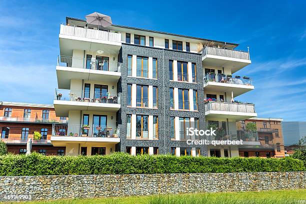 Moderne Apartments Stockfoto und mehr Bilder von Architektur - Architektur, Außenaufnahme von Gebäuden, Balkon