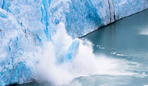 perito 모레노-떨어지는 침울 빙하 10 - antarctica 뉴스 사진 이미지