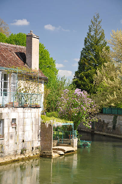 istock Thunder France 469197558