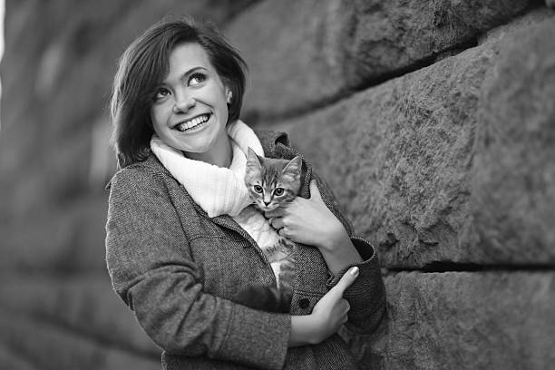 istock girl with a kitten 469231682