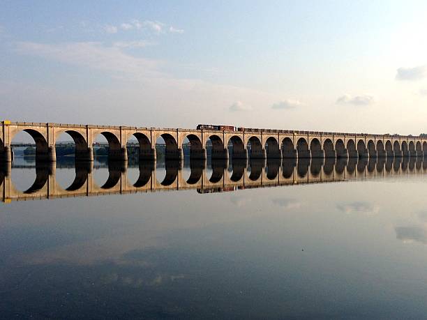 구름다리 성찰이요 - bridge pennsylvania susquehanna river concrete 뉴스 사진 이미지