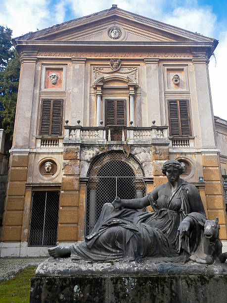 verlassenen monument in der villa albani in rom, italien - 123rf stock-fotos und bilder