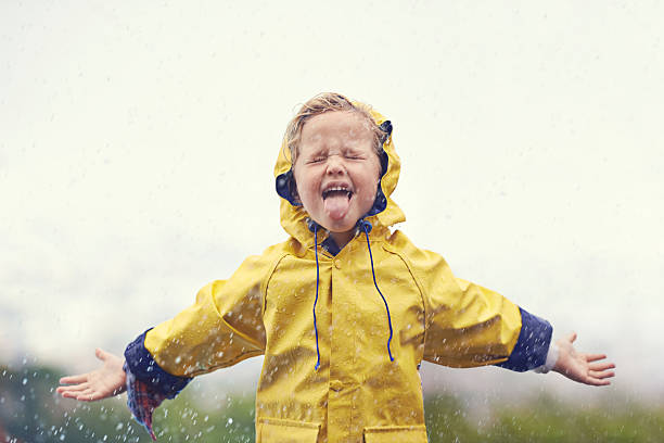 istock Life's never boring when it's raining and pouring 469338930