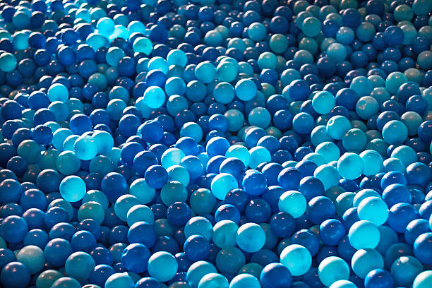 bolas coloridas - blue ball imagens e fotografias de stock