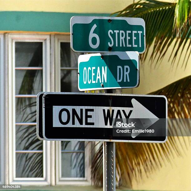 Pancarte Ocean Drive Miami Beach Stock Photo - Download Image Now - Art Deco, Direction, Directional Sign