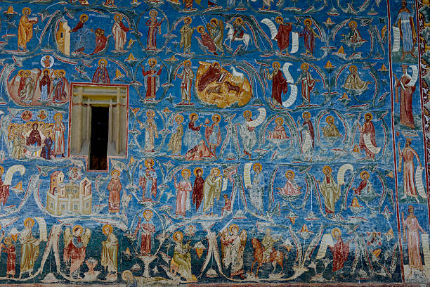 detalhe da árvore de jesse fresco no mosteiro voronet, suceava - voronet imagens e fotografias de stock