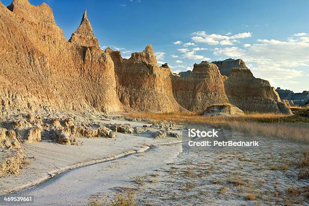 Castle Walls Of Badlands Stock Photo - Download Image Now - Badlands National Park, Footpath, Badlands