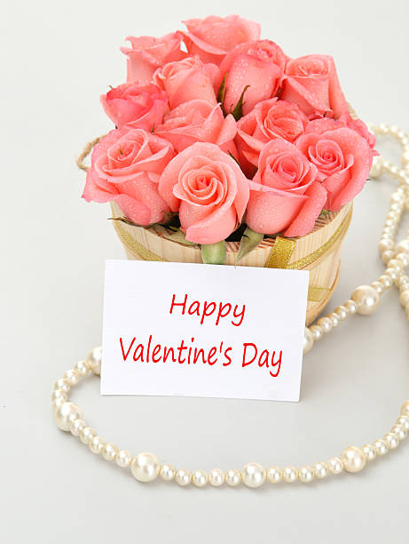 istock Pink roses with note paper for valentine's day 469578877