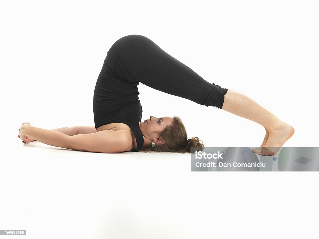 Étirements du yoga - Photo de Adulte libre de droits
