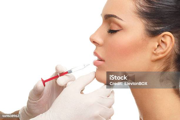 Schöne Frau Immer Lippen Stockfoto und mehr Bilder von Botulinumtoxin-Spritze - Botulinumtoxin-Spritze, Hyaluronan, Lippen