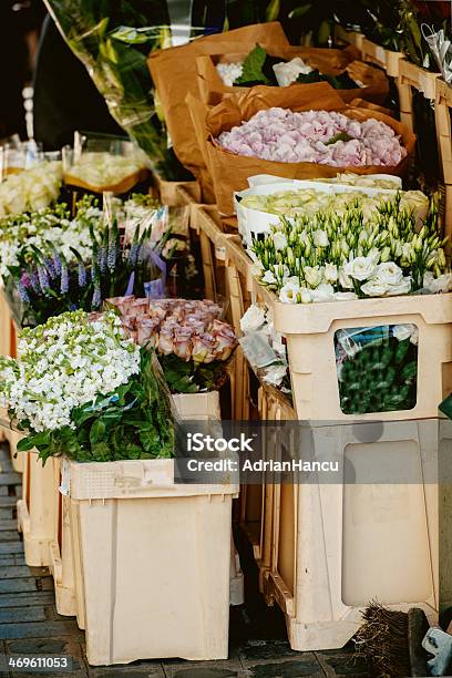 London Typical Flower Market Stock Photo - Download Image Now - Arrangement, Avenue, Beauty In Nature