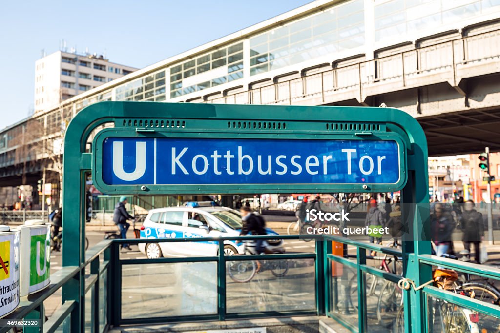 U-Bahn-Haltestelle Kottbusser Tor in Berlin - Lizenzfrei Berlin Stock-Foto