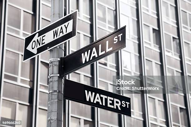 Wall Street Sign Stock Photo - Download Image Now - One Way, 2015, Banking