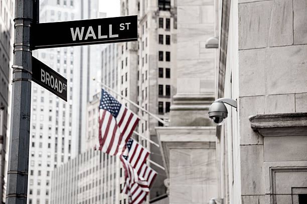 istock Wall Street Sign 469666490