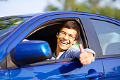 kerl-im-auto-mit-daumen-nach-oben.jpg?b=1&s=170x170&k=20&c=ushrIHxlOhK_sSXkljHCYQq9sQS-Qk2cl3OsbaXYSZI=