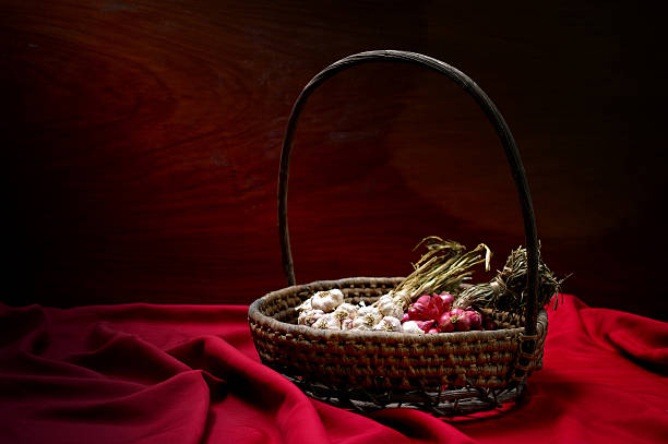 istock Shallots and Garlic in basket, Still life 469723405