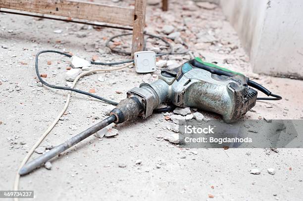 Bautool Das Presslufthammer Durch Abbrucharbeiten Dass Kein Schmutz In Den Schuh Gelangt Stockfoto und mehr Bilder von Abbrechen