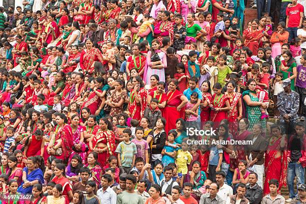 성공적인 Teej 패스티발 Kathmandu Nepal 공휴일에 대한 스톡 사진 및 기타 이미지 - 공휴일, 군중, 네팔