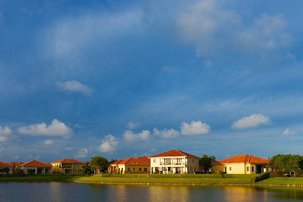 istock Houses by the lake 469746018