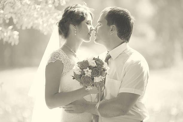 istock best wedding photo people 469773358