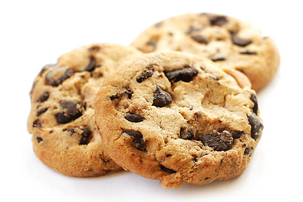 шоколад cookie, крупный план - friable стоковые фото и изображения