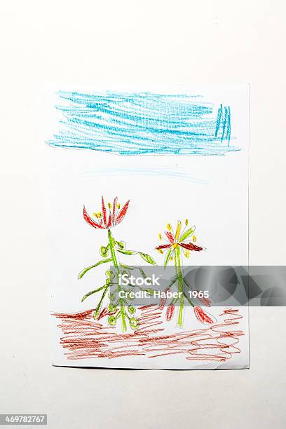 Disegno Di Bambino - Fotografie stock e altre immagini di Composizione verticale - Composizione verticale, Fotografia - Immagine, Immagine a colori