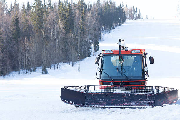 istock Machine alignment of slope at ski resort 469782998