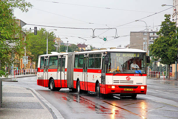 karosa b941e - classic europe urban scene prague fotografías e imágenes de stock