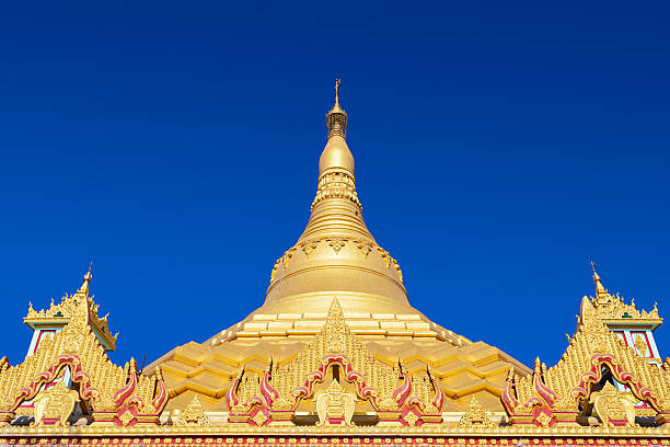 istock Global Vipassana Pagoda 469849036