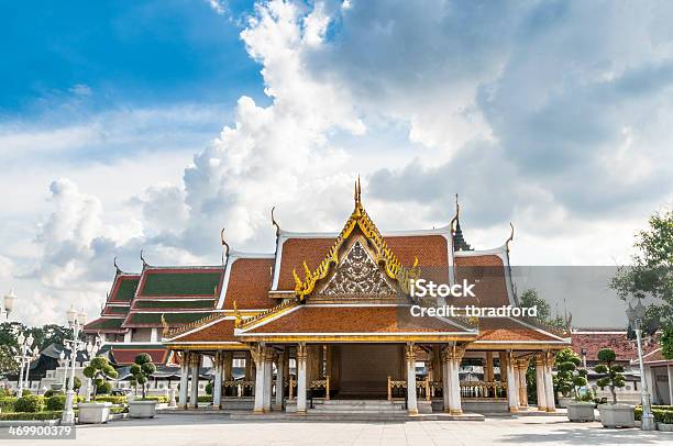 Farbenfrohe Tempel In Thailand Stockfoto und mehr Bilder von Architektur - Architektur, Asien, Bangkok