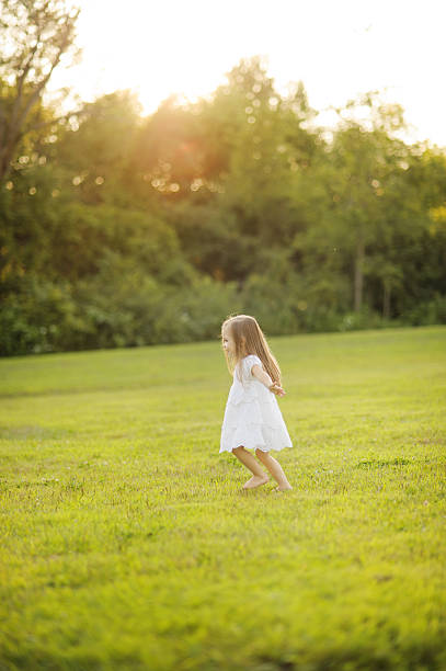 istock Happy Little Girl 469900577