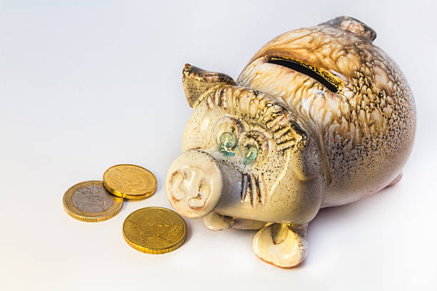 istock Piggy bank 469904378