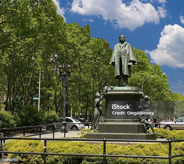 Henry Ward Beecher Monument New York City Stock Photo - Download Image Now - Architecture, Blue, Brooklyn - New York