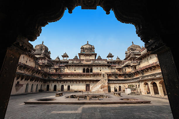 istock Jehangir Mahal (Orchha Fort) in Orchha, India 469917524