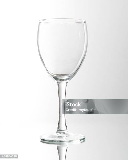 Foto de Taça De Vinho e mais fotos de stock de Bebida - Bebida, Bebida alcoólica, Caule