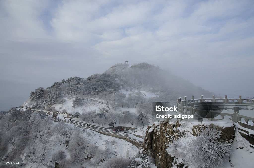 Taishan en la nieve - Foto de stock de Aire libre libre de derechos