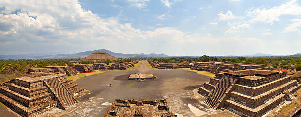 istock Teotihuacan, Mexico, Pyramid 469938412
