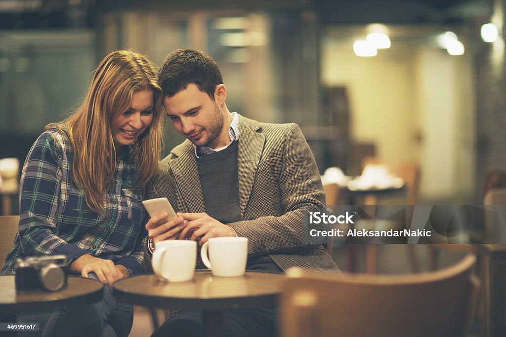 Junges Paar in einem coffee shop - Lizenzfrei 25-29 Jahre Stock-Foto