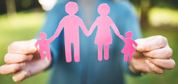 istock Paper dolls family 469951905