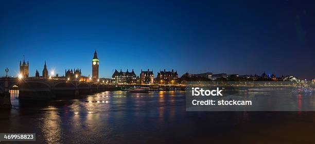 Häuser Des Parlaments Mit Big Ben In London In Der Abenddämmerung Stockfoto und mehr Bilder von London - England