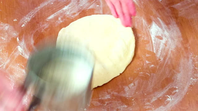 Unrolling dough