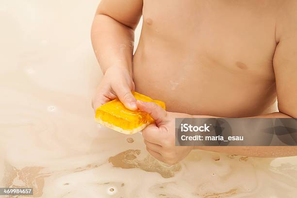 Jabón Foto de stock y más banco de imágenes de Agua - Agua, Agua potable, Asistencia sanitaria y medicina