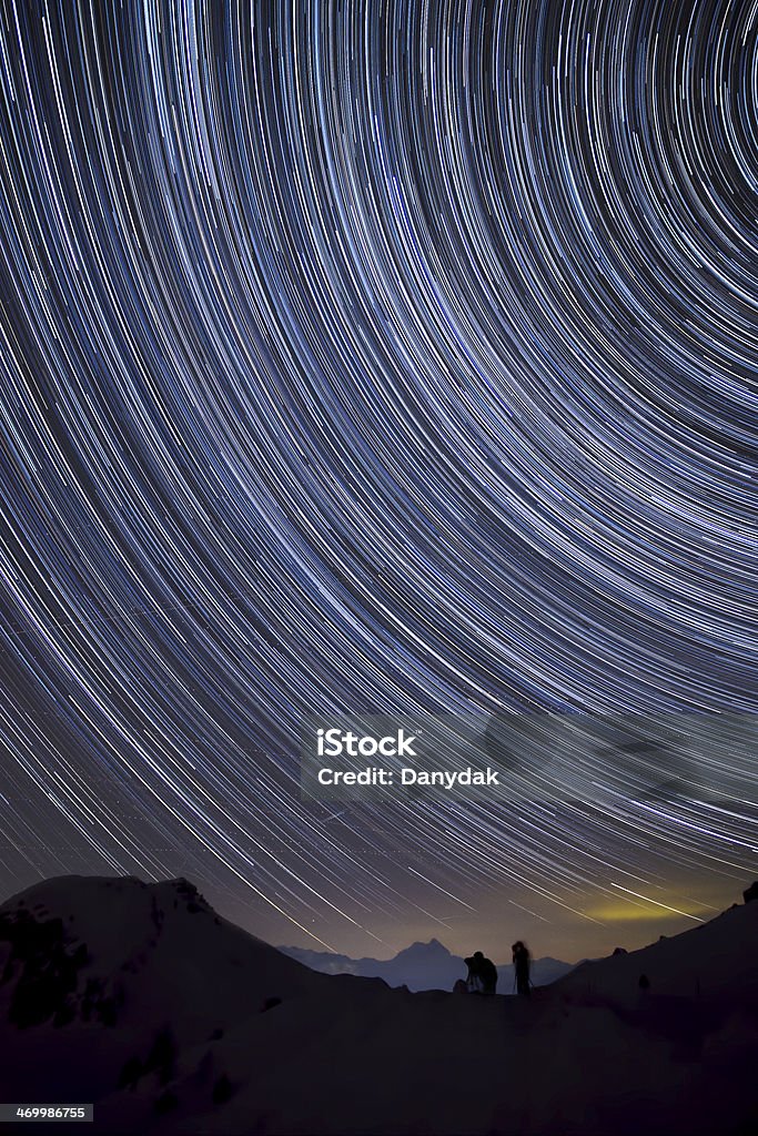 Fotografi immersi nella notte (startrail - Стоковые фото Звёздный след роялти-фри