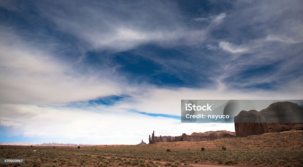 Monument Valley Arizona e in Utah - Foto stock royalty-free di Altopiano del Colorado