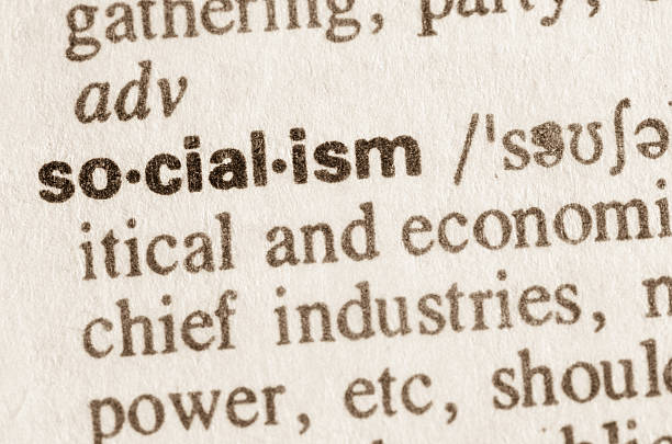 wörterbuch-definition der wort sozialismus - socialism stock-fotos und bilder