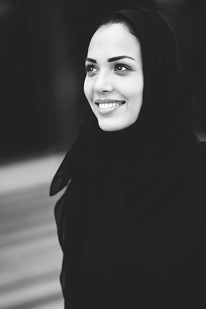 istock Emirati woman 470054506