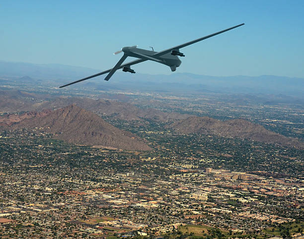 soniquete en vuelo - military reconnaissance airplane fotografías e imágenes de stock