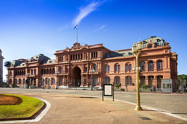 Street scenes in historical May Square (Plaza de Mayo), Central Buenos Aires, Argentina