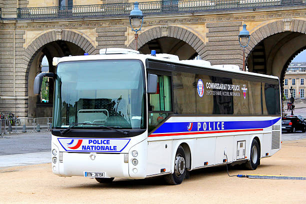 irisbus ares - city of center control police mobility fotografías e imágenes de stock