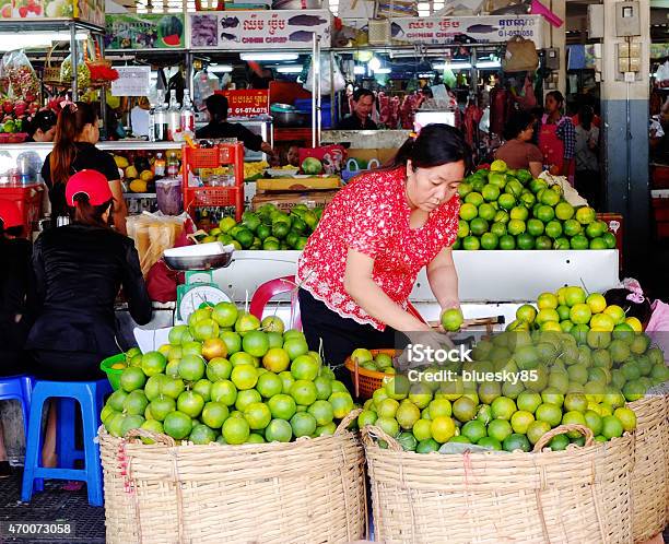 Life Of Vietnamese Vendors In Saigon Stock Photo - Download Image Now - 2015, Adult, Asia